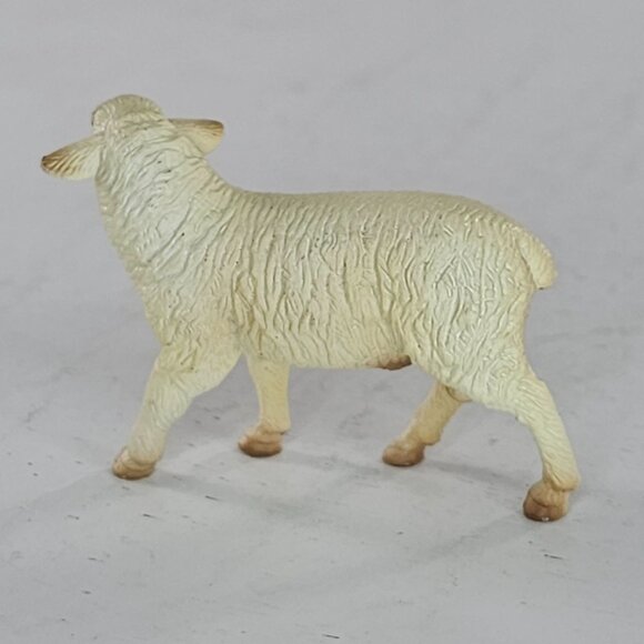 Breyer Reeves Miniature Sheep Figure Collectible Toy Farm Animal - Picture 5 of 7